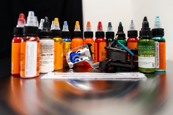 New EU regulation on ink substances, from 4 January it will no longer be possible to apply colour to tattoos, only black and white. Tattoo ink manufacturers have already taken action to adjust the che ...