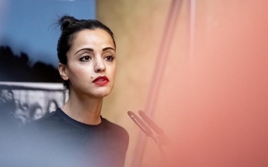 05.02.2019, Berlin: Sawsan Chebli (SPD), Staatssekretärin für Bürgerschaftliches Engagement und Internationales, spricht bei der Eröffnung der Ausstellung «Der Holocaust – Vernichtung, Befreiung, Rett ...