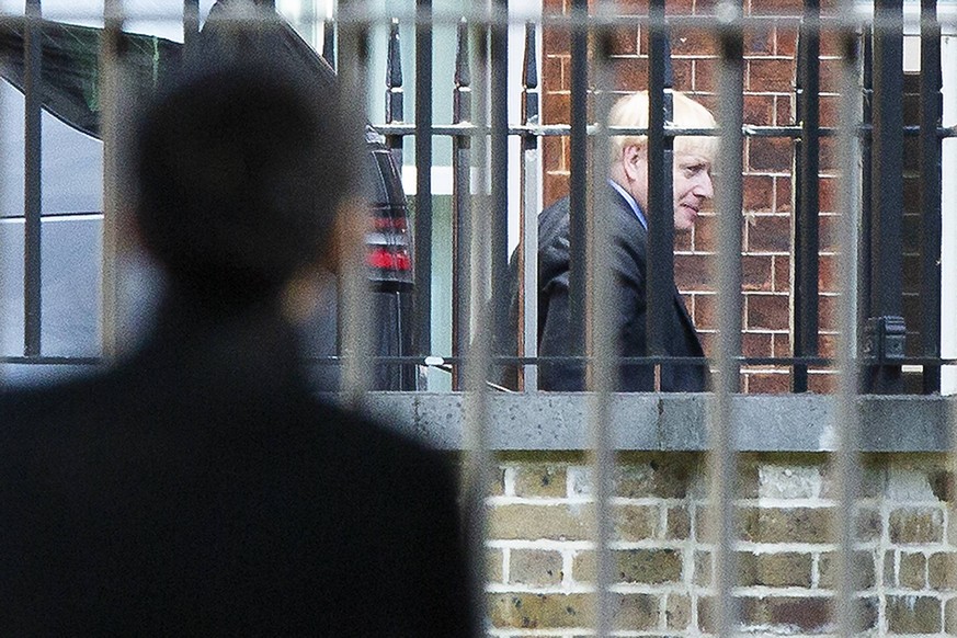 August 19, 2019, London, London, UK: London, UK. Prime Minister Boris Johnson arrives the back of Downing Street . He arrives after visiting the Royal Cornwall Hospital in Truro. London UK PUBLICATION ...