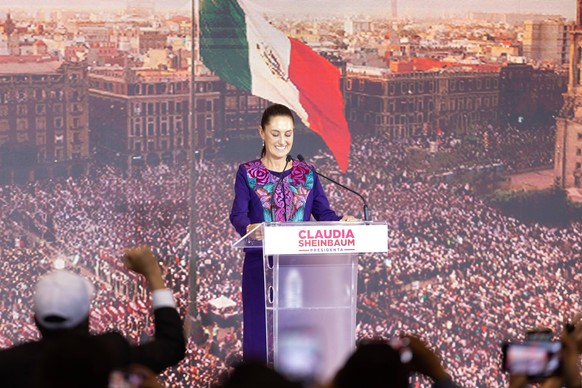 240603 -- MEXICO CITY, June 3, 2024 -- Claudia Sheinbaum gives a speech in Mexico City, Mexico, June 3, 2024. Mexican climate scientist and former Mexico City mayor Claudia Sheinbaum celebrated her vi ...