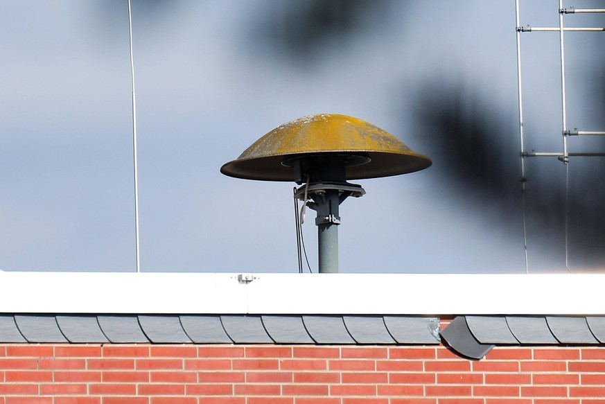 09.09.2020, xmkx, News , Bundesweiter Warntag, Erster bundesweiter Warntag nach der Wiedervereinigung am 10.09.2020 um 11 Uhr, Symbolbild, Symbolfoto Sirene auf einem Dach, Deutschland DE *** 09 09 20 ...