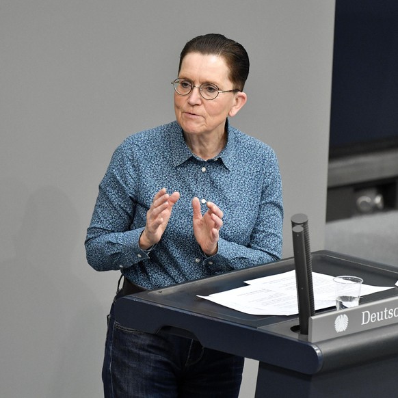 Petra Sitte in der 219. Sitzung des Deutschen Bundestages im Reichstagsgebäude. Berlin, 26.03.2021
