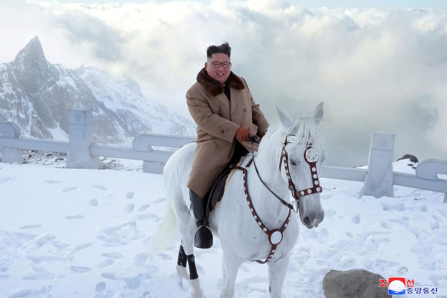 North Korean leader Kim Jong Un rides a horse during snowfall in Mount Paektu in this image released by North Korea's Korean Central News Agency (KCNA) on October 16, 2019. KCNA via REUTERS ATTENTION  ...
