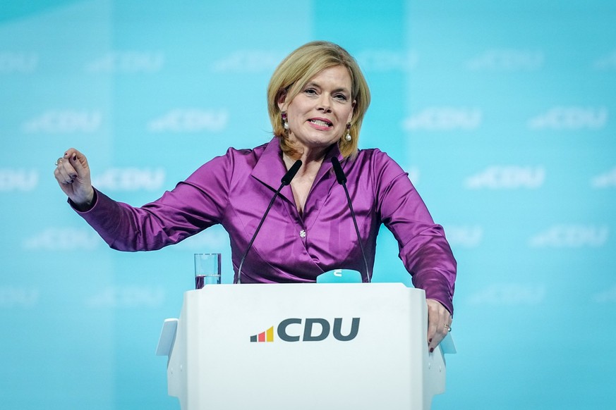 03.02.2025, Berlin: Julia Klöckner (CDU) spricht beim 37. Bundesparteitag der CDU. Die CDU will bei dem Parteitag ein «Sofortprogramm» beschließen, das direkt nach einer Regierungsbildung umgesetzt we ...