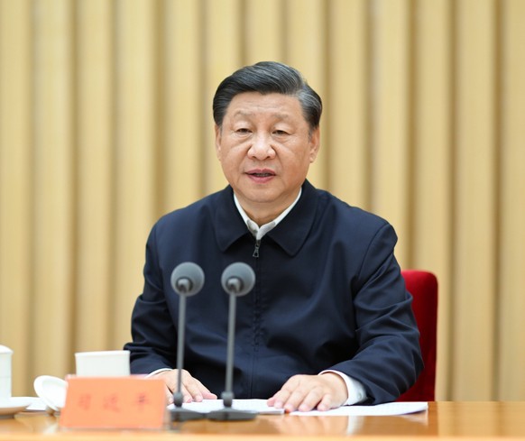 220727 -- BEIJING, July 27, 2022 -- Chinese President Xi Jinping, also general secretary of the Communist Party of China Central Committee and chairman of the Central Military Commission, delivers an  ...