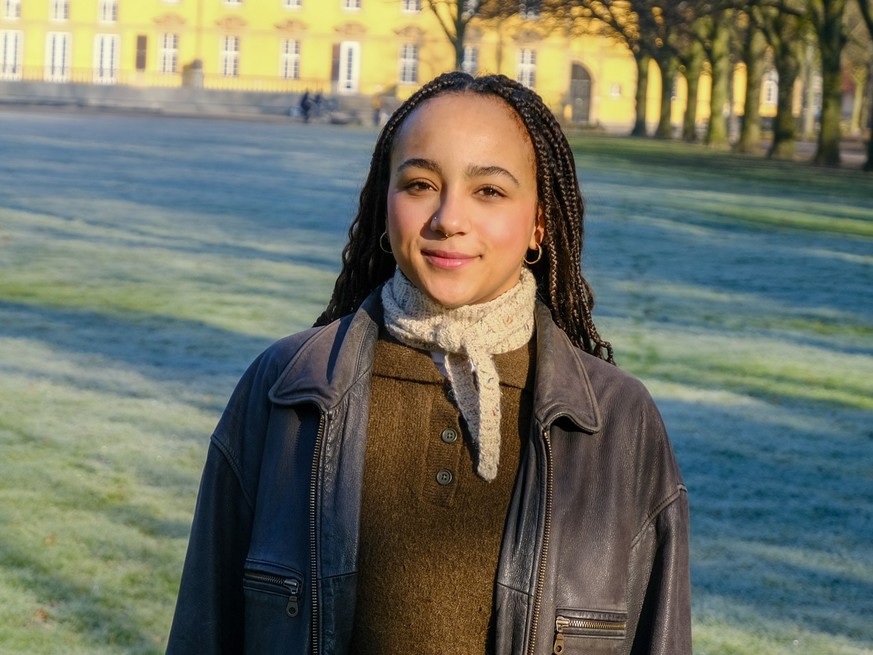 In ihrer Heimatstadt Osnabrück hat Rukia Soziologie und Geschichte studiert.