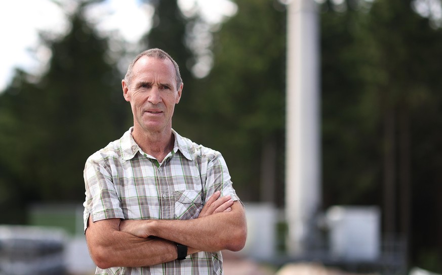 Frank Ullrich, Direktkandidat im Wahlkreis 196 zur Bundestagswahl fuer die SPD, aufgenommen im Rahmen eines Besuches der Sportstaetten Eisarena (Rennrodeln) und Grenzadler Arena (Biathlon). Oberhof, 0 ...