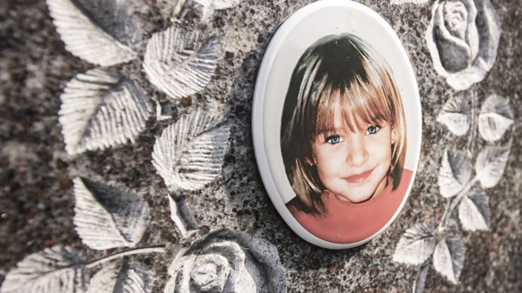 NORDHALBEN, GERMANY - OCTOBER 17: The memorial stone of Peggy Knobloch, a nine-year-old murdered in 2001, stands in the Protestant cemetery on October 17, 2016 in Nordhalben, Germany. German authoriti ...