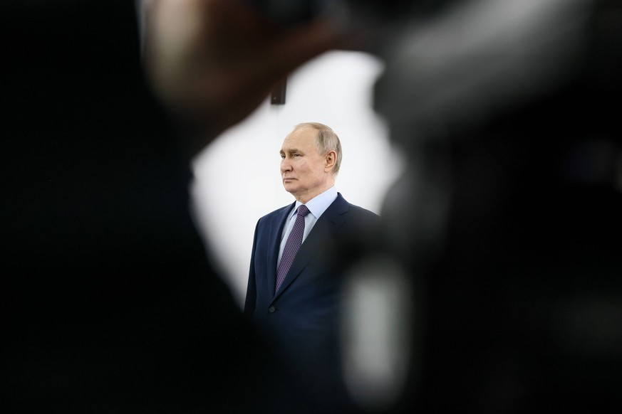 News Bilder des Tages RUSSIA, KHABAROVSK - JANUARY 11, 2024: Russia s President Vladimir Putin visits Mechtalet Animation Studio. Alexander Ryumin/TASS PUBLICATIONxINxGERxAUTxONLY 66337881
