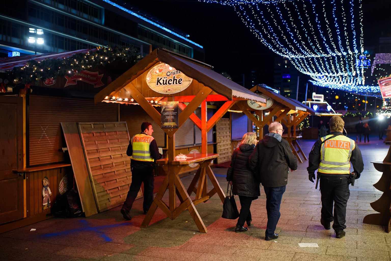 Der Weihnachtsmarkt am Berliner Breitscheidplatz wurde am Samstagabend geräumt.