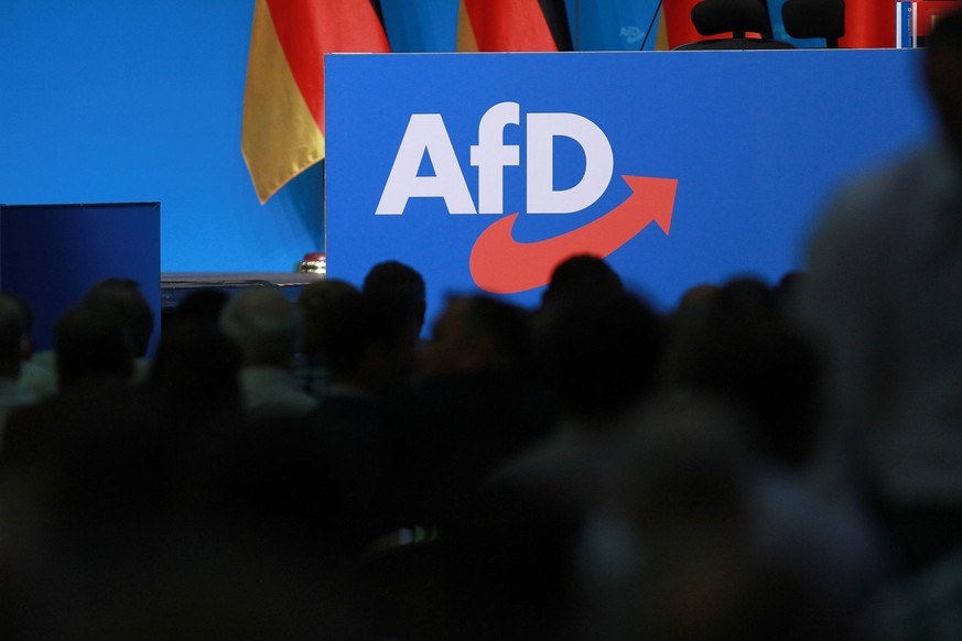 Essen, NRW, Deutschland, 29.06.2024: Grugahalle: 15. Bundesparteitag der AfD: AfD-Logo *** Essen, NRW, Germany, 29 06 2024 Grugahalle 15 Federal Party Conference of the AfD AfD logo Copyright: xdtsxNa ...