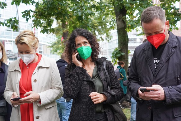 Haben sich eher wenig zu sagen: Die Berliner Spitzenkandidaten von SPD, Grünen und Linken, Franziska Giffey, Bettina Jarasch und Klaus Lederer.