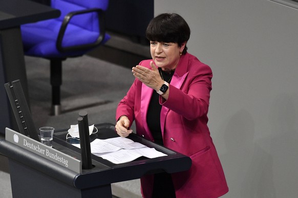 Christine Aschenberg-Dugnus in der 207. Sitzung des Deutschen Bundestages im Reichstagsgeb�ude. Berlin, 29.01.2021 *** Christine Aschenberg Dugnus at the 207 session of the German Bundestag in the Rei ...