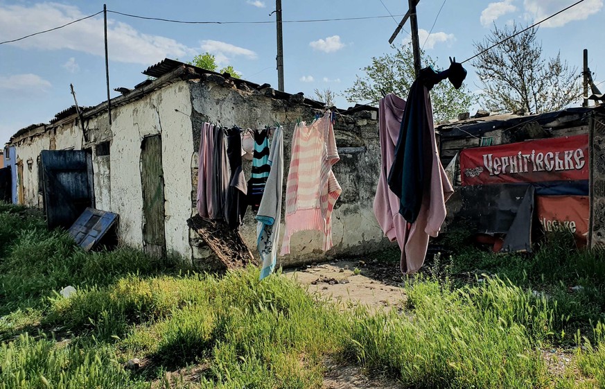 Eindrücke aus Pribugske - einem Vorort der ukrainischen Stadt Mykolajiw. Dieser Ort war bis vor wenigen Tagen noch von russischen Truppen besetzt. Er steht weiterhin unter dauerbeschuss.