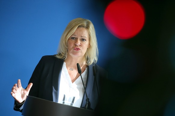 Bundesinnenministerin Nancy Faeser (SPD) verkündet die Ergebnisse des Flüchtlingsgipfels.