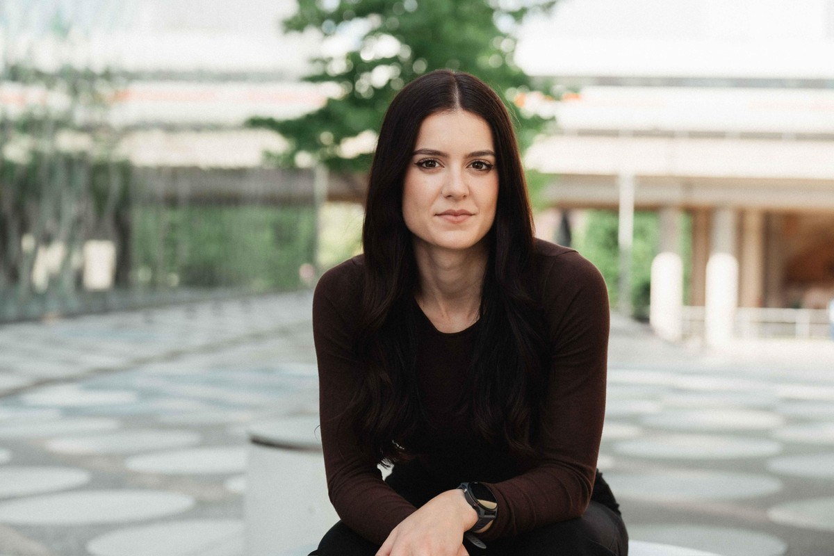 Kerry Hoppe ist Reserve-Offizierin.