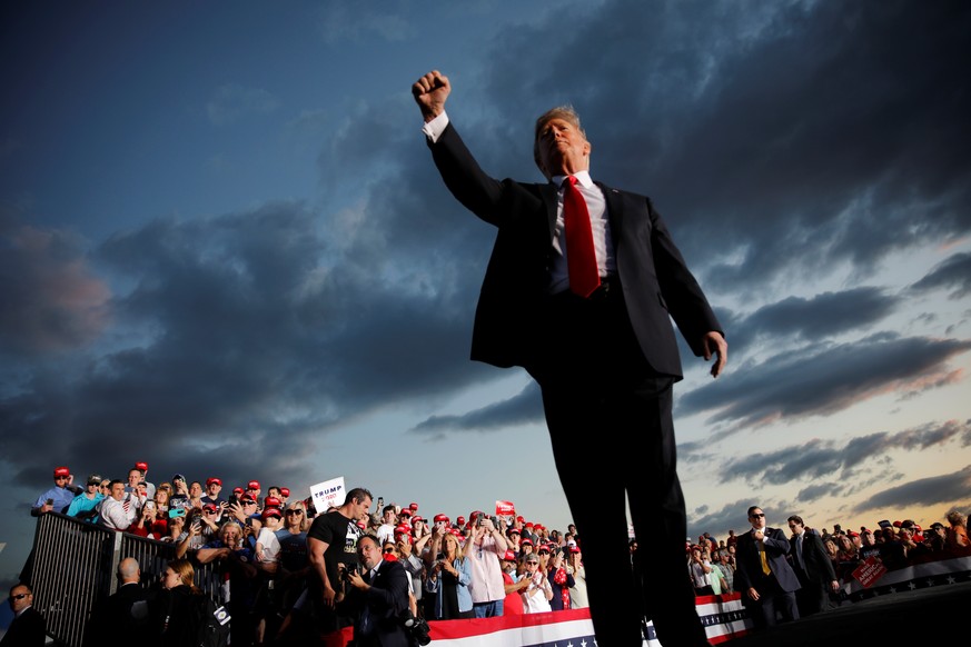 U.S. President Donald Trump reacts as he addresses a Trump 2020 re-election campaign rally in Montoursville, Pennsylvania, U.S. May 20, 2019.    REUTERS/Carlos Barria