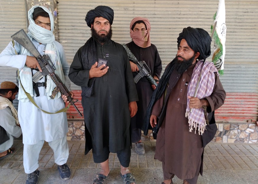 Eine Patrouille der Taliban in Afghanistan.