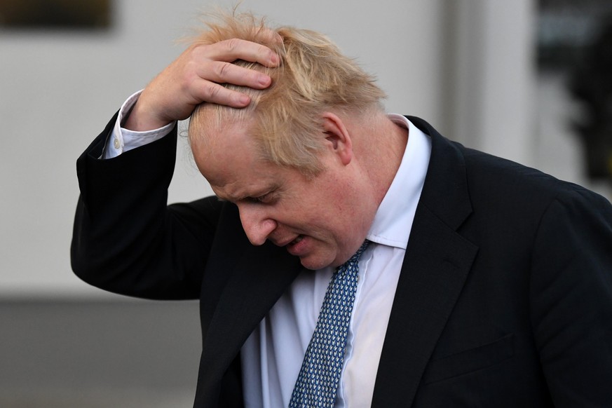 Die schlechten Nachrichten für Boris Johnson reißen nicht ab. Doch wäre Johnson nicht Johnson, wenn er sich nicht durch die Krisen kämpfen würde.