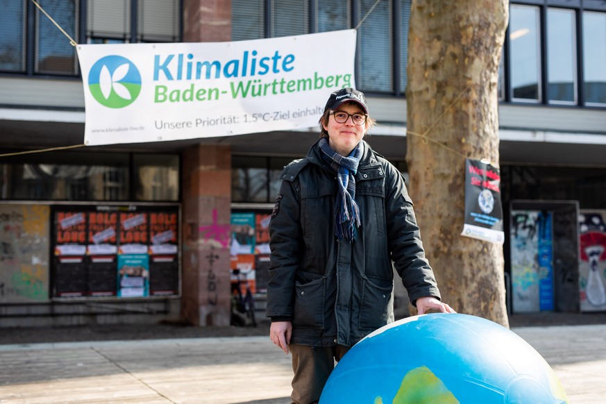 Radikal schnell fürs Klima: Alexander Grevel, Landtagskandidat für die Klimaliste Baden-Württemberg, beim Wahlkampf in Freiburg. 