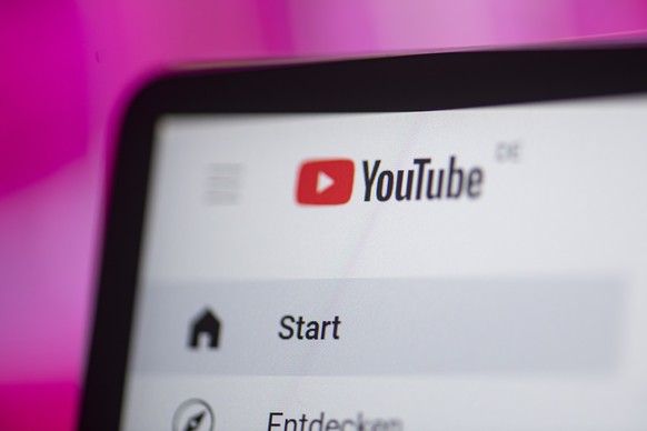 ARCHIV - Nutzer schlossen YouTube-Premium-Abos �ber ausl�ndische VPN-Server ab, um die hohen Kosten in ihrem Heimatland zu umgehen. Jetzt teilt das Videoportal diesen Abonnenten mit, dass diese Vorgeh ...