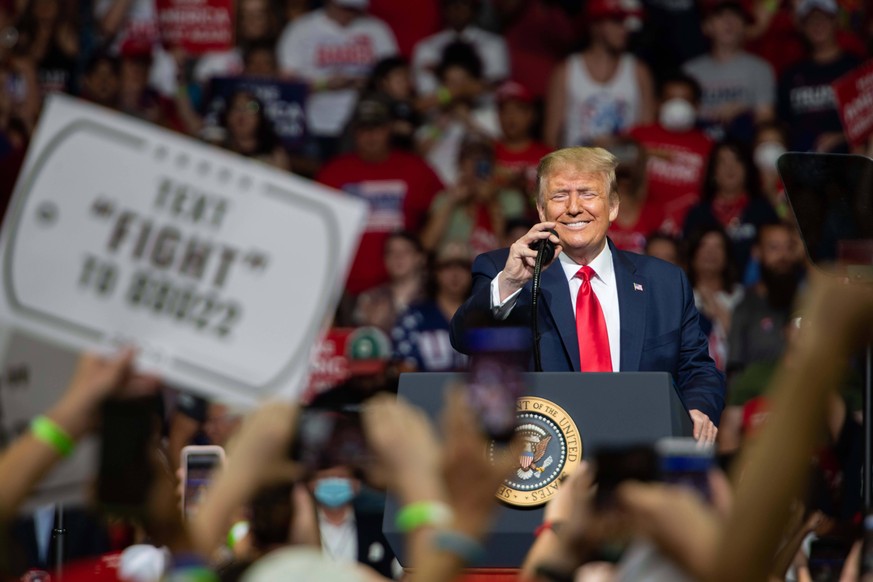 June 20, 2020, Tulsa, Oklahoma, USA: President Donald Trump speaks to a far less than capacity crowd in Tulsa Oklahoma on Saturday June 20th 2020 Tulsa USA - ZUMAt221 20200620zapt221115 Copyright: xTy ...