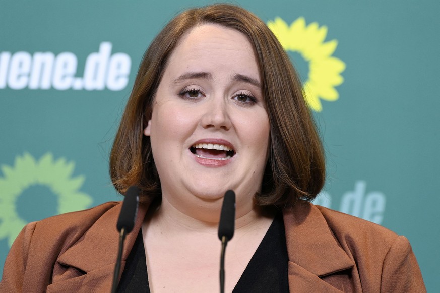 Ricarda Lang bei der Pressekonferenz zu den Beratungen des Bundesvorstandes von Bündnis 90/Die Grünen in der Bundesgeschäftsstelle. Berlin, 02.05.2022