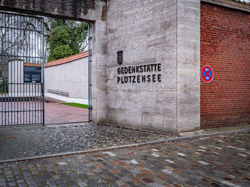 "Den Opfern der Hitler-Diktaturder Jahre 1933-1945", heißt es unter anderem in der Gedenkstätte Plötzensee.