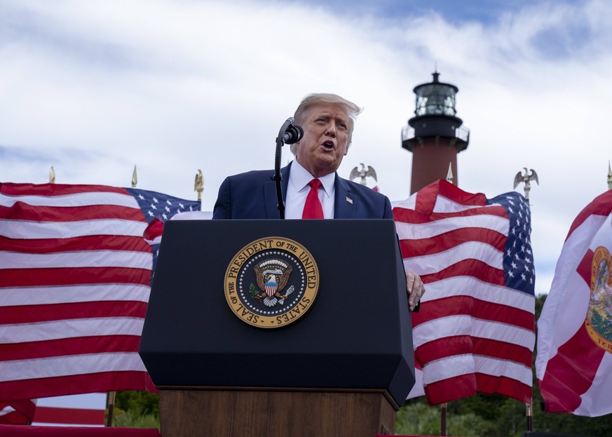 US-Präsident Donald Trump bei seiner Rede im Ort Jupiter (Florida).