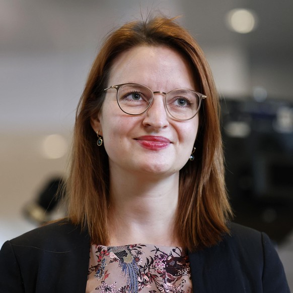 Ronja Kemmer bei der 5. Sitzung des Deutschen Bundestages im Reichstagsgebäude. Berlin, 08.12.2021