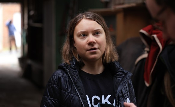 14.01.2023, Nordrhein-Westfalen, Erkelenz: Die Klimaaktivistin Greta Thunberg spricht bei einem Interview mit der Deutschen Presse-Agentur dpa. Thunberg wird an der Demonstration von Klimaaktivisten b ...