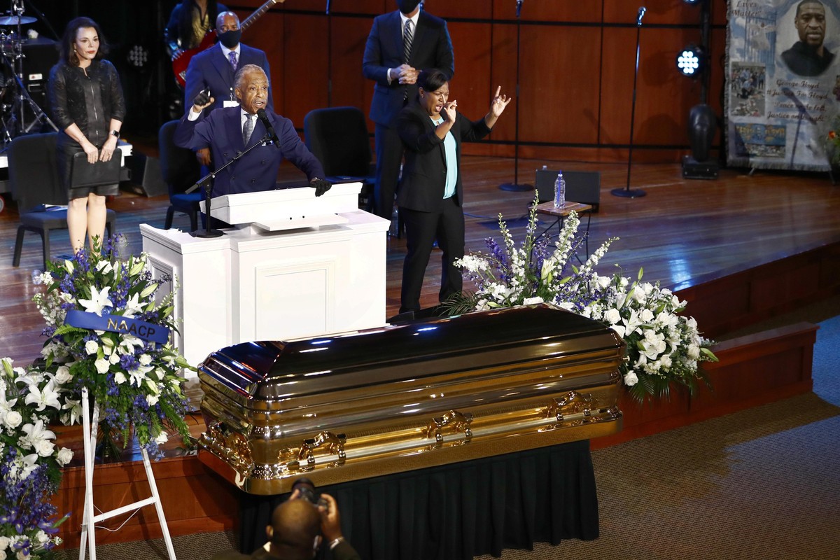 04.06.2020, USA, Minneapolis: B�rgerrechtler Al Sharpton spricht bei einer Gedenkfeier f�r George Floyd an der North Central University. Der Tod des 46 Jahre alten Afroamerikaners George Floyd bei ein ...