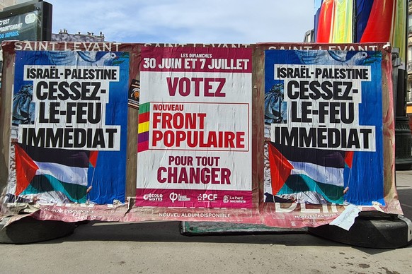 Paris, Frankreich, 07.07.2024: Zweite Runde der Parlamentswahl in Frankreich: Wahlplakat f�r die Nouveau Front Populaire NFP, auf Deutsch Neue Volksfront , zwischen zwei Plakaten, mit denen ein sofort ...