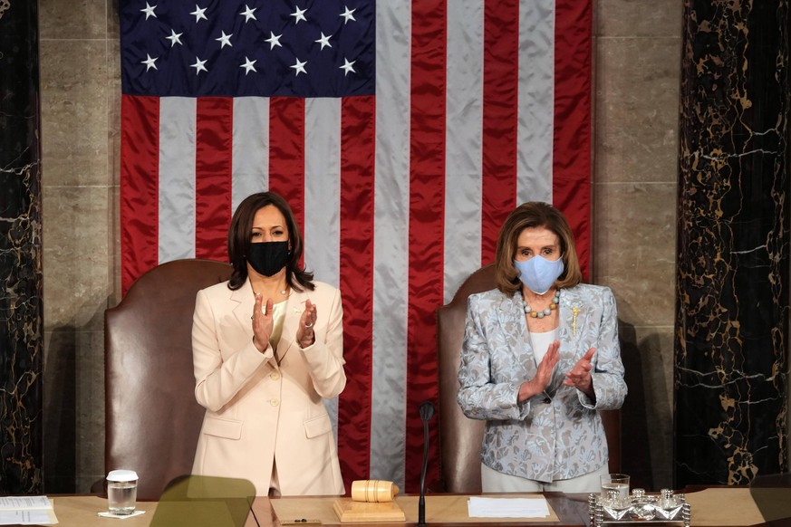 Klatschen Beifall für Joe Biden: Vize-Präsidentin Kamala Harris und die Sprecherin des Repräsentantenhauses Nancy Pelosi.