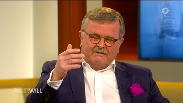 Frank Ulrich Montgomery, Vorstandsvorsitzender des Weltärztebundes, verteidigte an diesem Abend das Handeln der Bundesregierung.