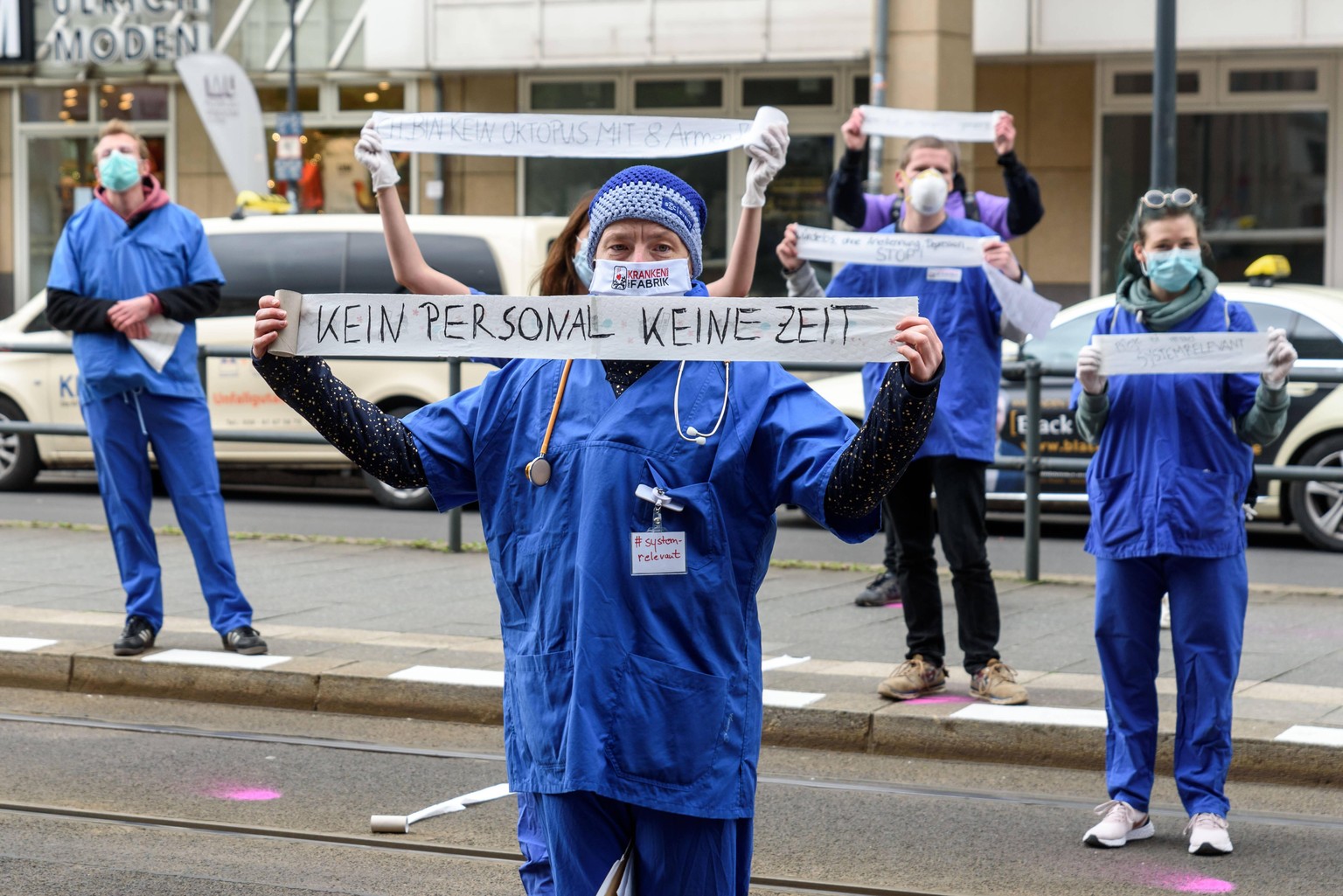 Zum Tag der Pflege protestiert das Aktionsb