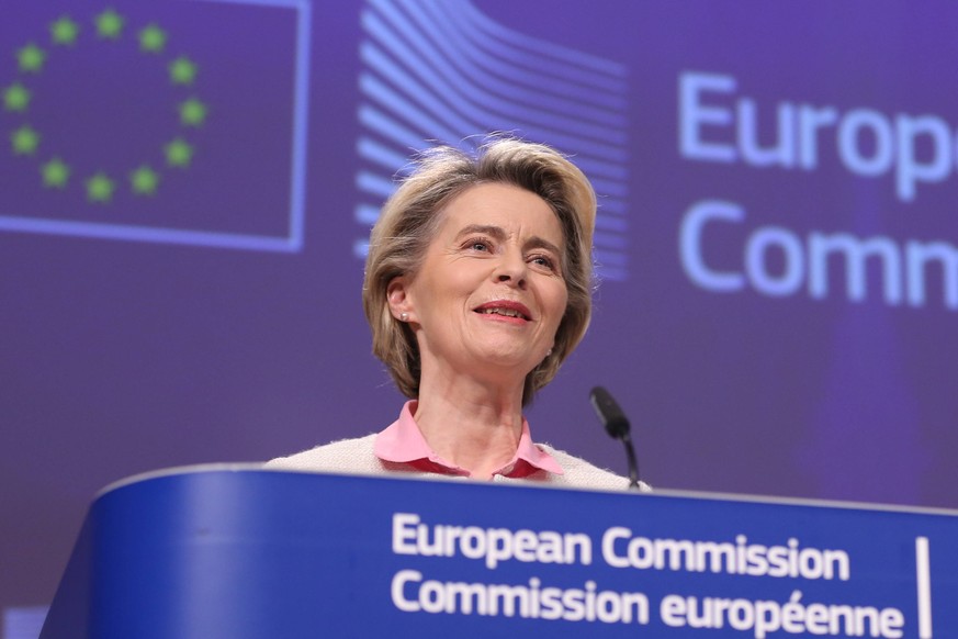 News Themen der Woche KW52 News Bilder des Tages 201224 -- BRUSSELS, Dec. 24, 2020 -- European Commission President Ursula von der Leyen attends a press conference on the post-Brexit trade talks in Br ...